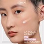 L'ORÉAL PARIS A9827601 CREMA COLORATA IDRATANTE E UNIFORMANTE, CON VITAMINE B5 ED E, PELLE IDRATATA FINO A 24H, CON SPF 20, 03 MEDIUM LIGHT, 30 ML
